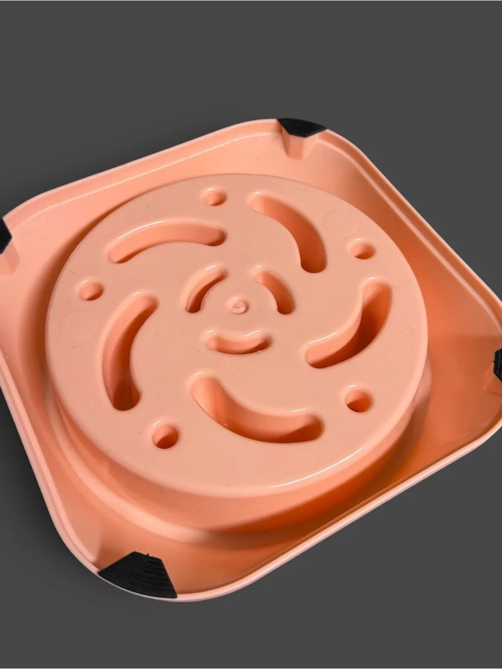 MateeyLife Slow Feeder Dog Bowl Peach NWOT Small Medium Anti Slip Puzzle Bowl